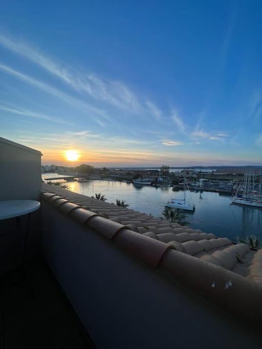 Appartement Terrasse Belle Vue En Duplex Parking 塞特港 外观 照片